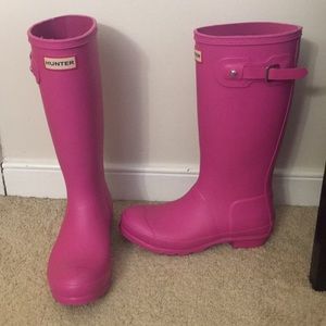 Pink hunter rain boots